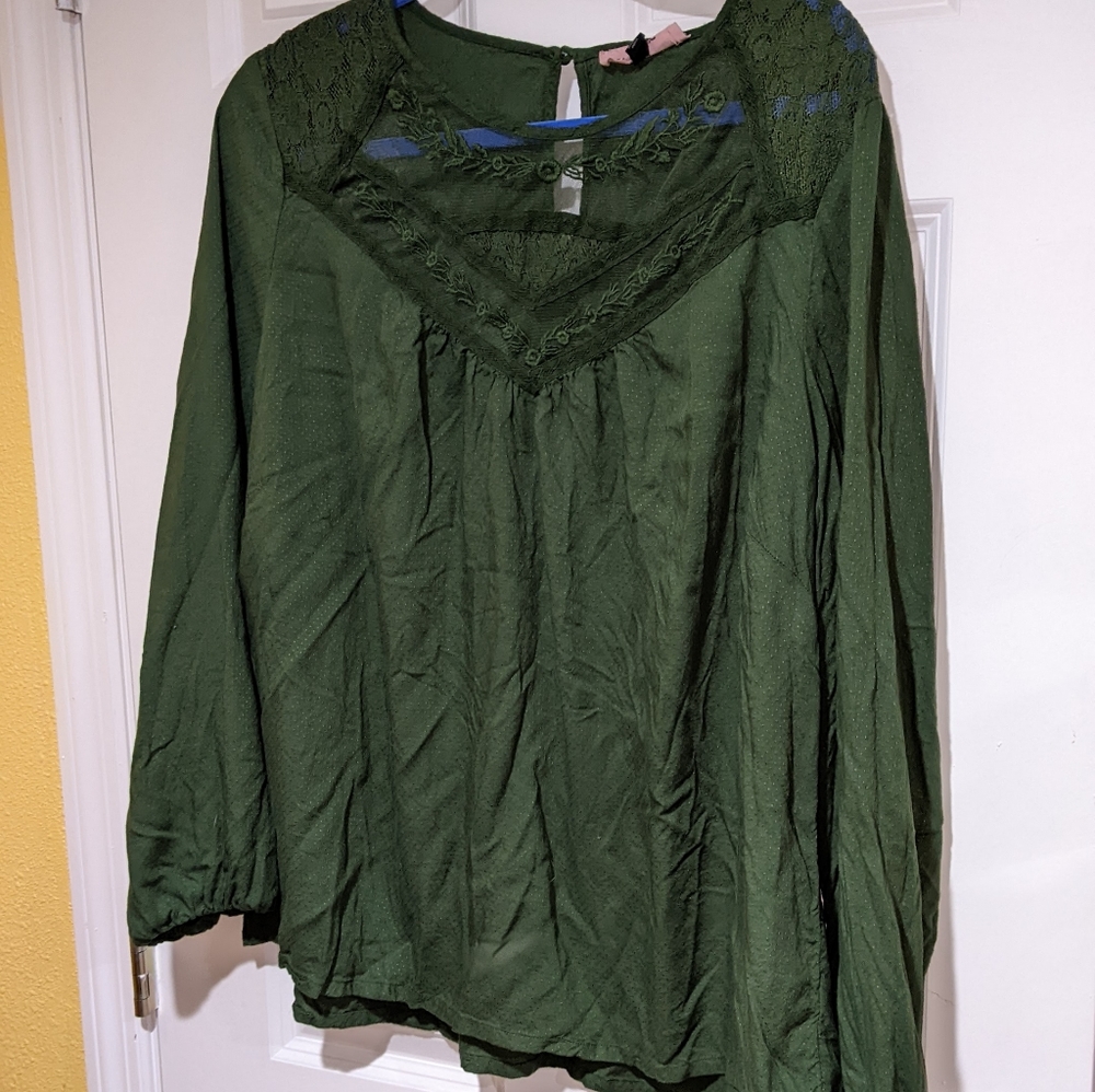 East Adeline 2x polka dot lace green top shirt blouse